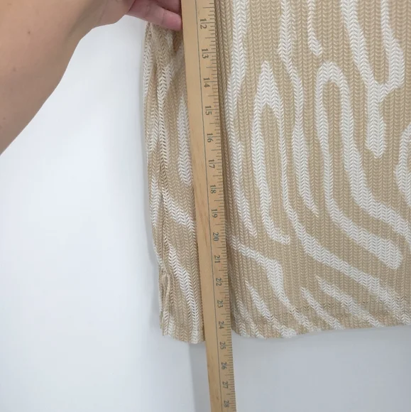 Chico's Beige and White Zebra Print Cardigan and Tank Set - Picture 13 of 16